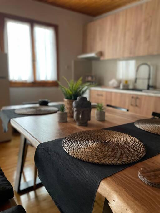 Politis' Wooden House Lägenhet Vasilikí Exteriör bild